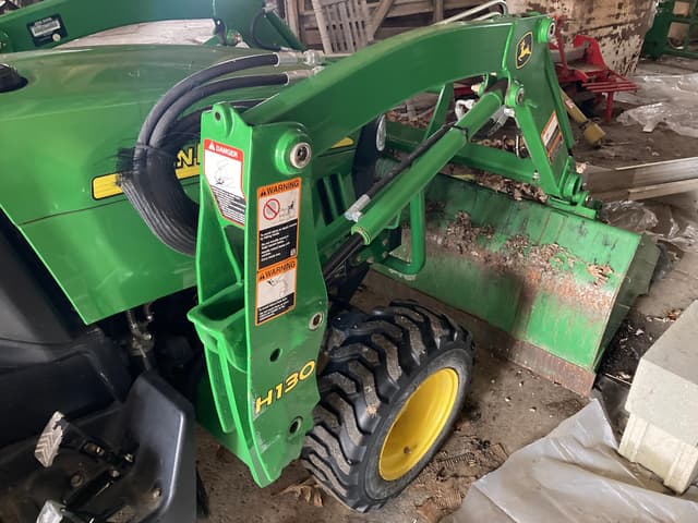 Image of John Deere 2320 equipment image 4