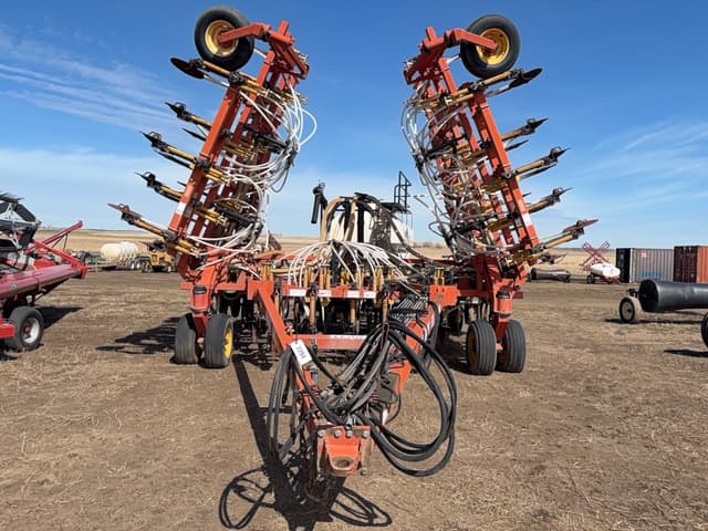 Image of Bourgault 5710 equipment image 1