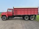 1974 Ford F-800 Image