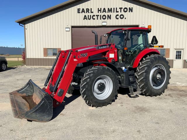 Image of Case IH Farmall 140A equipment image 1