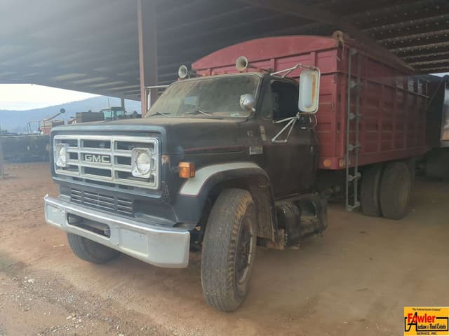 Image of GMC 6500 equipment image 1