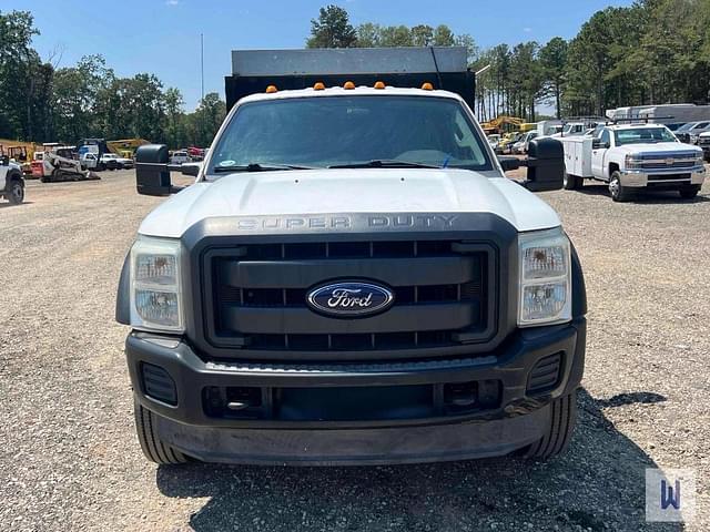 Image of Ford F-450 equipment image 2