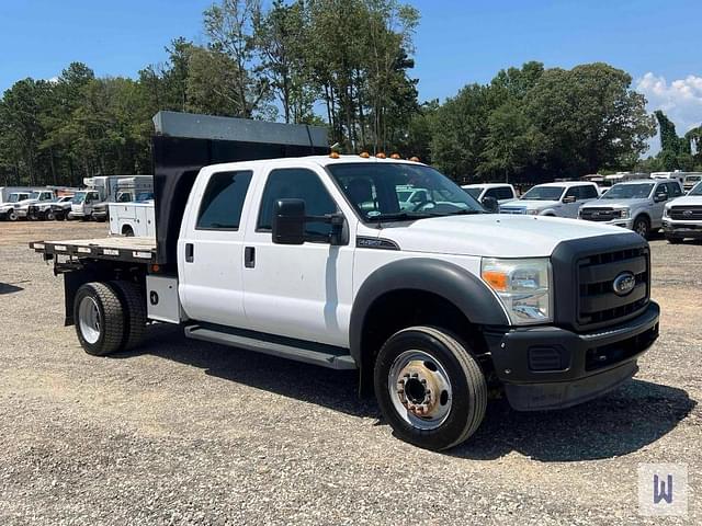 Image of Ford F-450 equipment image 3