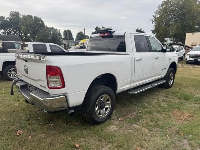 Image of Dodge Ram 2500 equipment image 3