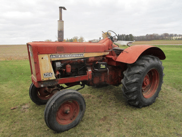 Main image International Harvester 706