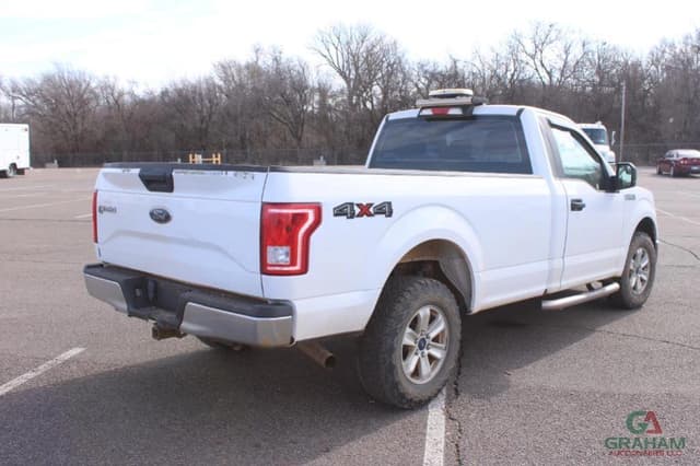 Image of Ford F-150 equipment image 2
