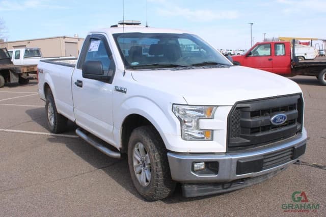 Image of Ford F-150 equipment image 1