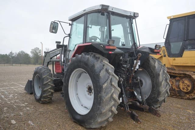 Image of Massey Ferguson 6270 equipment image 1