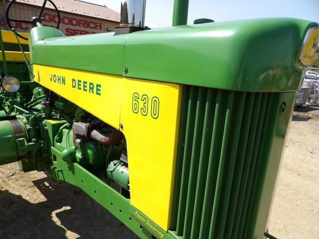 Image of John Deere 630 equipment image 2