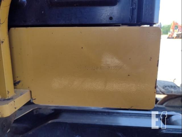 Image of Caterpillar 310 equipment image 4