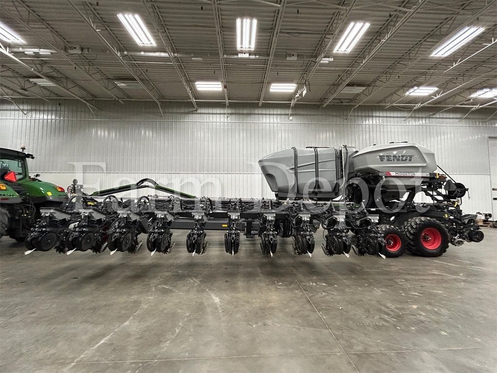 2023 Fendt Momentum 24 Equipment Image0