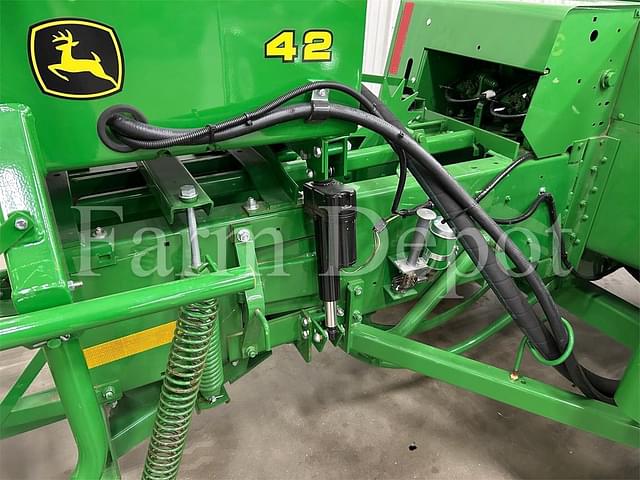 Image of John Deere 348 equipment image 4