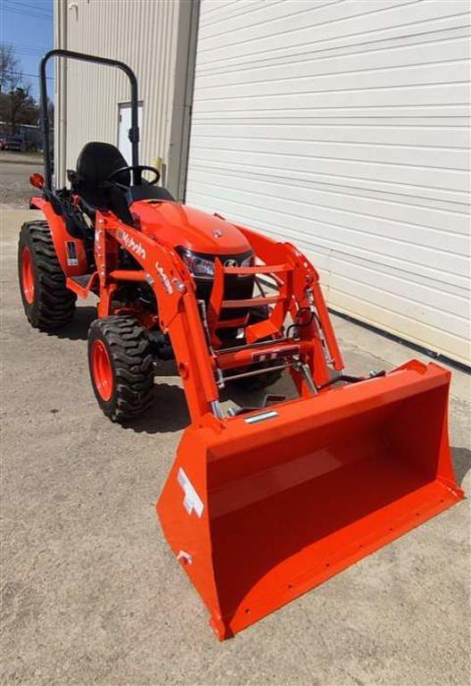 Image of Kubota B2601HSD equipment image 1