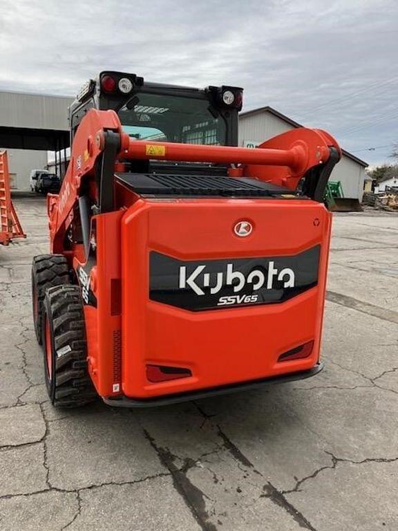 Image of Kubota SSV65 Image 0