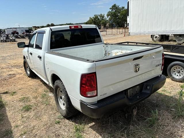 Image of Dodge Ram 1500 equipment image 3