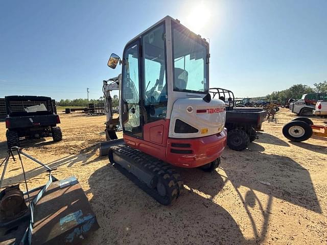 Image of Takeuchi TB235-2 equipment image 2