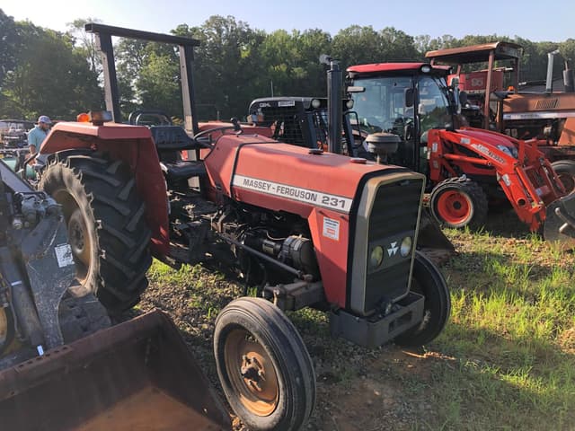 Image of Massey Ferguson 231 equipment image 1