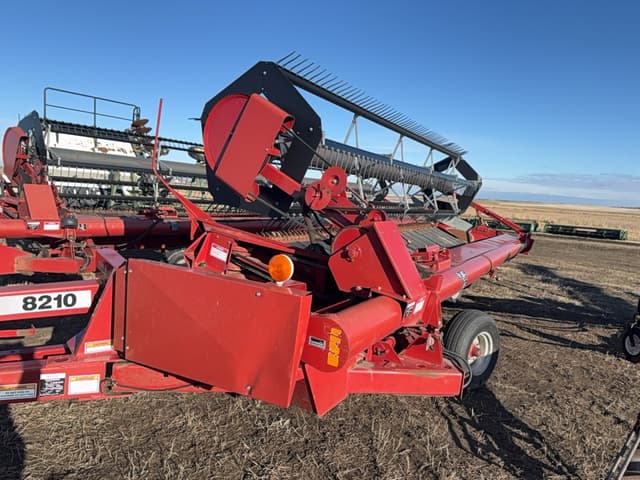 Image of Case IH 8210 equipment image 2