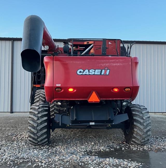 Image of Case IH 7010 equipment image 4