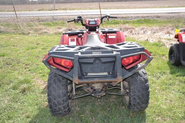 Image of Polaris Sportsman 550 EFI equipment image 4