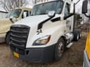 2019 Freightliner Cascadia Image