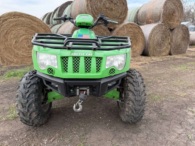 Image of Arctic Cat 400 equipment image 2