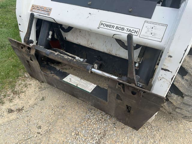 Image of Bobcat S185 equipment image 3