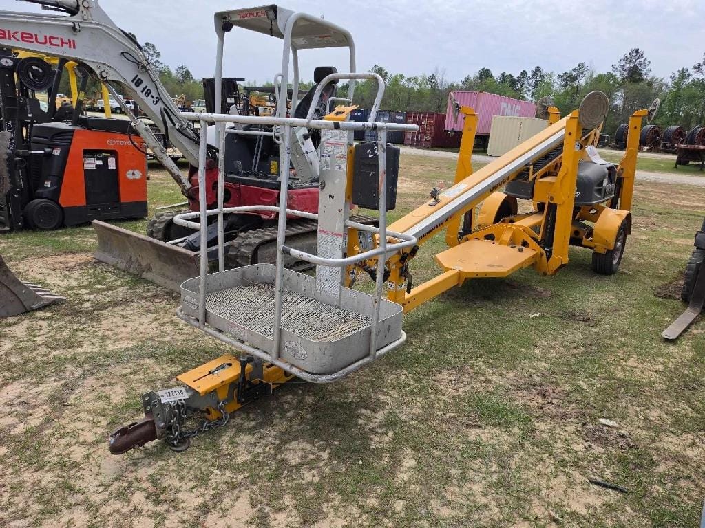 2021 Haulotte 3632T Equipment Image0