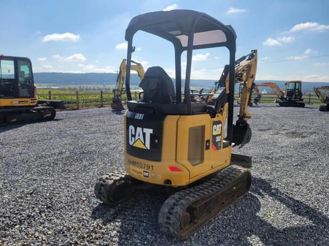 Image of Caterpillar 302CR equipment image 3