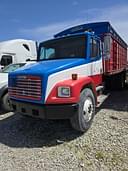 2000 Freightliner FL70 Image