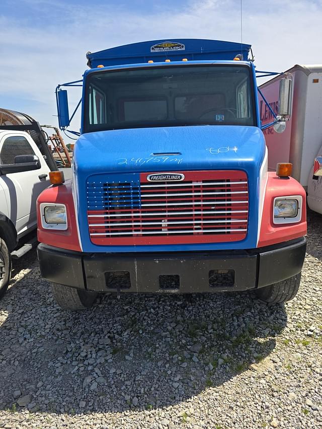 Image of Freightliner FL70 equipment image 1