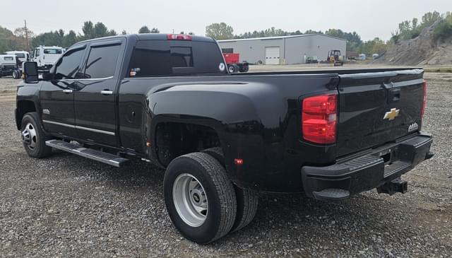 Image of Chevrolet 3500 equipment image 3