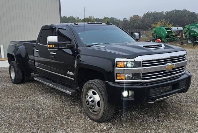 Image of Chevrolet 3500 equipment image 1