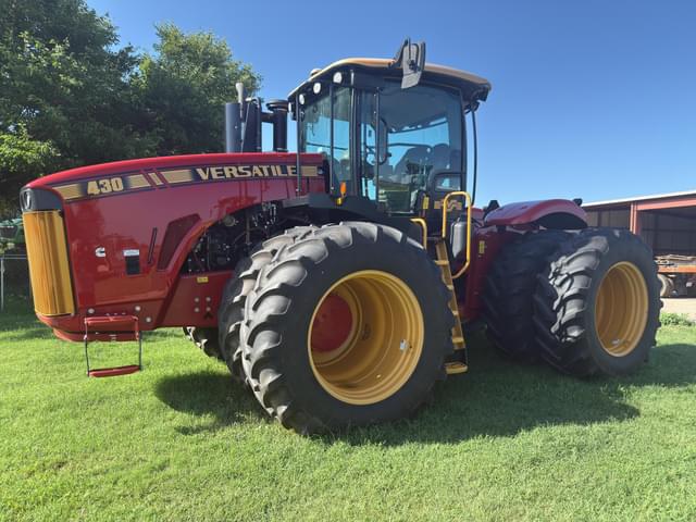 Image of Versatile 430 equipment image 3