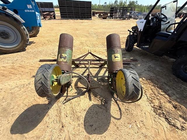 Image of John Deere 71 equipment image 4