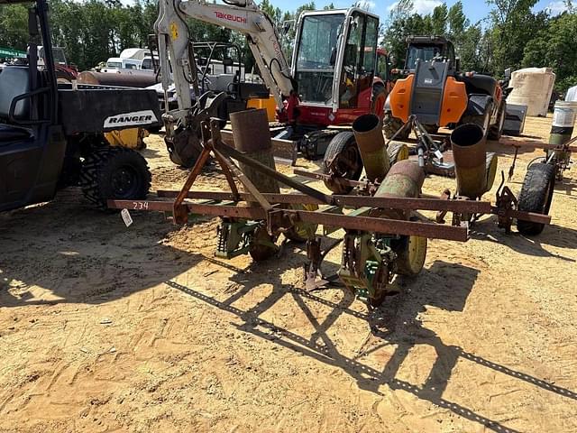 Image of John Deere 71 equipment image 1