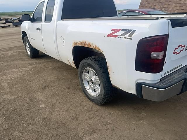 Image of Chevrolet 1500 equipment image 4