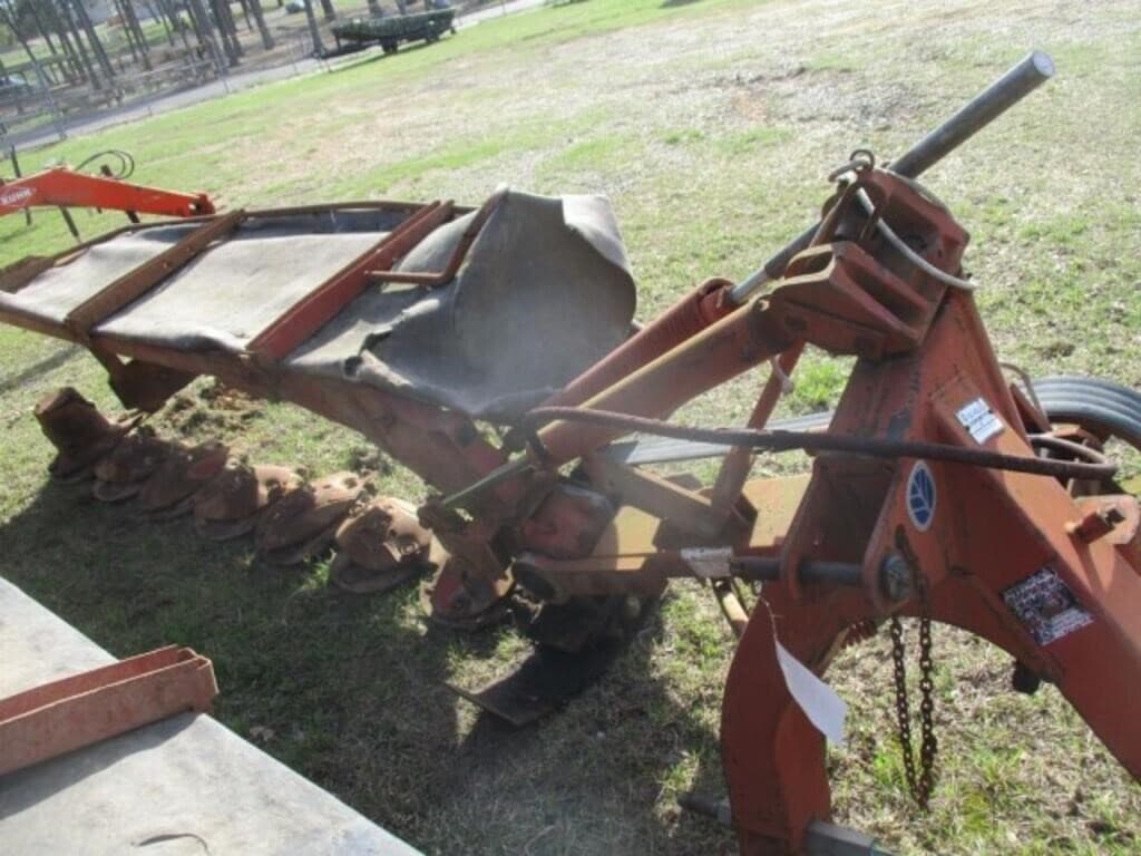 Image of New Holland 617 Image 0