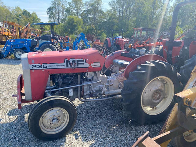 Image of Massey Ferguson 235 equipment image 3