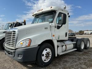 2015 Freightliner Cascadia Image