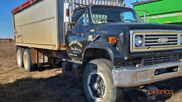 Image of Chevrolet C70 equipment image 2