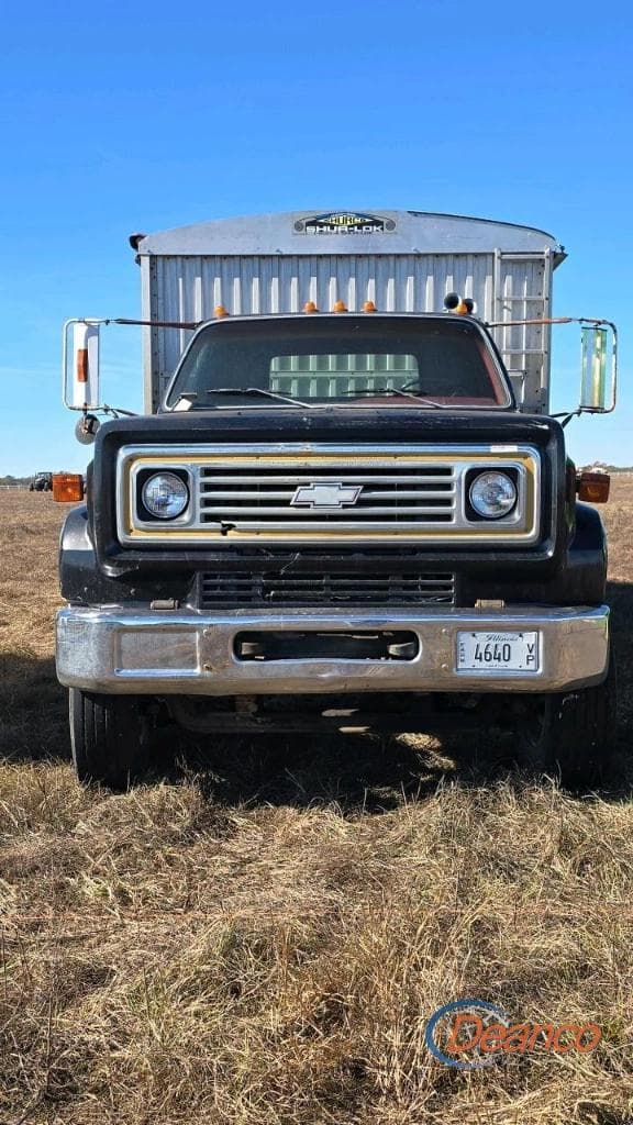 Image of Chevrolet C70 equipment image 1