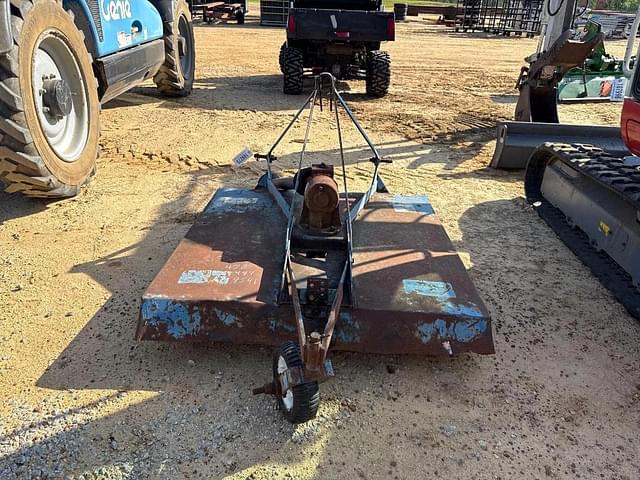 Image of Ford 951 equipment image 4