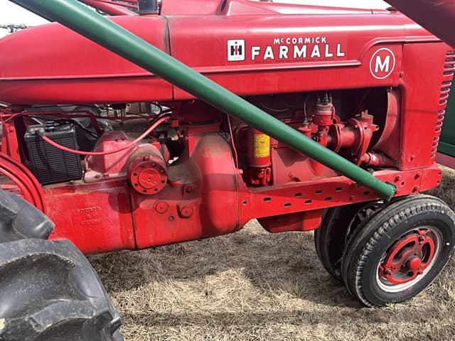 Image of Farmall M equipment image 4