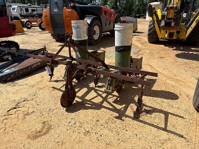 Image of John Deere 71 equipment image 1