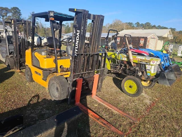 Image of Hyundai 30L-7A equipment image 3