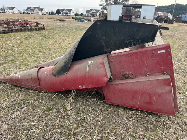 Image of Case IH 1054 equipment image 3