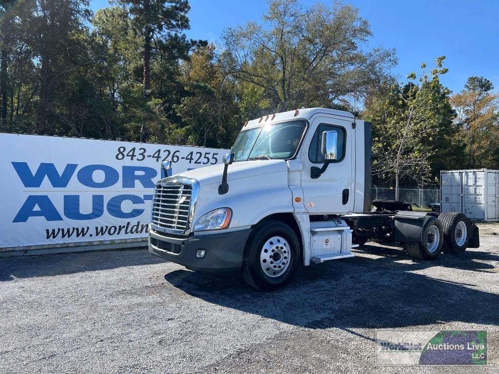Main image Freightliner Cascadia 125