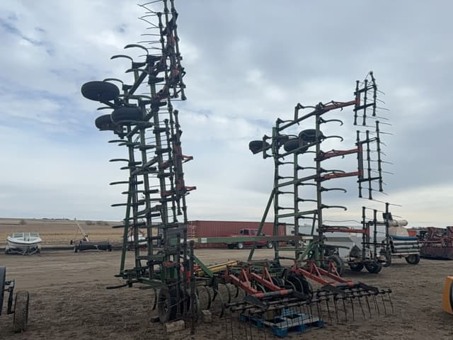 Image of John Deere 1010 equipment image 1