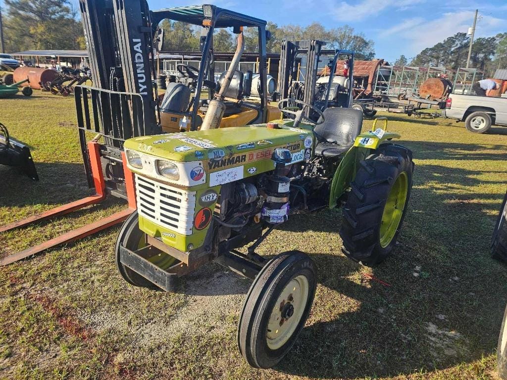 Yanmar YM240 Equipment Image0